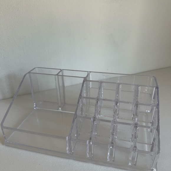 Acrylic makeup organizer, clear organizer - Picture 2 of 5